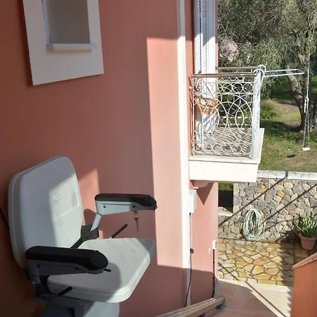 Artemis House Tatil Evi Agios Georgios Pagon
